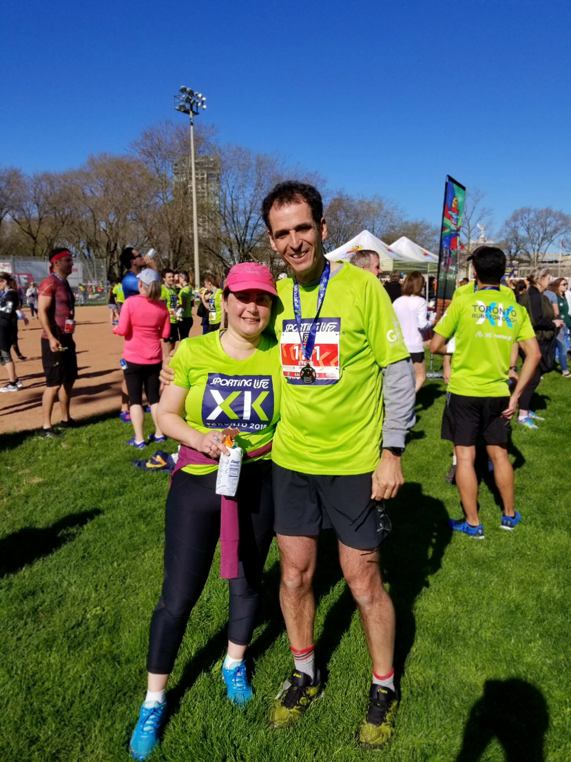 steve standing with another runner at sl10k